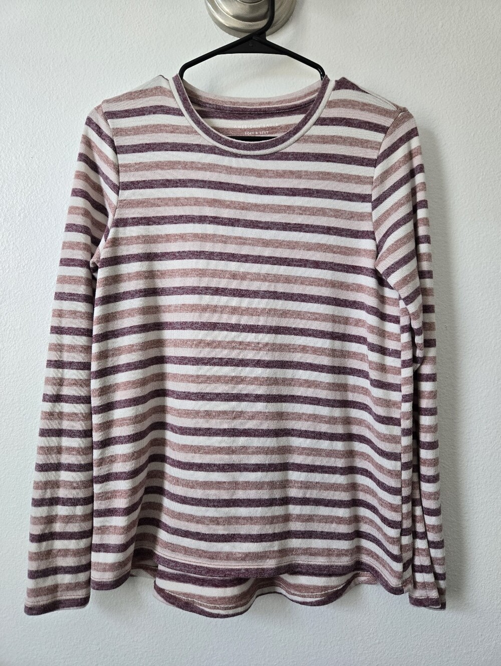 American Eagle Outfitters Mauve and Cream Striped Crewneck Sweater Sz S